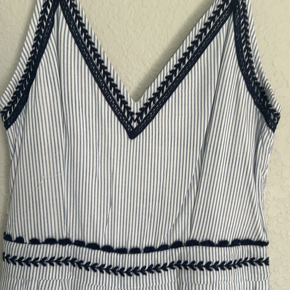 Jumper - Picture 2 of 5